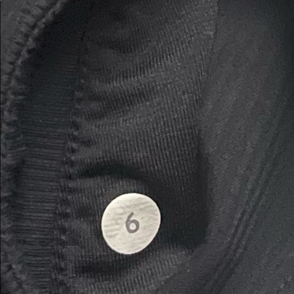 Lululemon Studio Crop - Picture 4 of 9